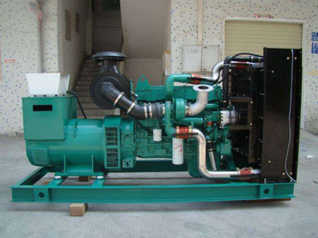 卫辉1100kw康明斯柴油发电机组图片 卫辉1100kw康明斯柴油发电机组图片